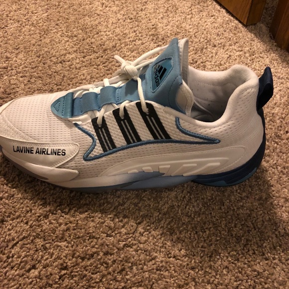 Anthony Edwards Signed Game Worn Shoe - Picture 4 of 5